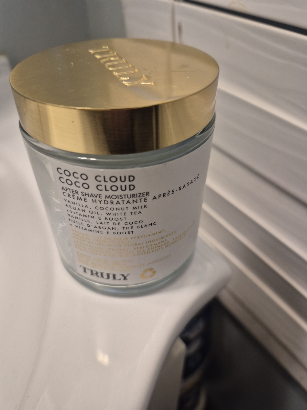 Truly Coco Cloud After Shave Moisturizer - Gold & White